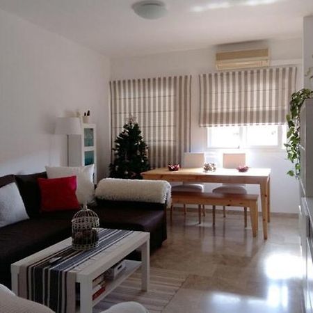 Ferienwohnung Malaga Habitacion En Apartamento Carlos Haya Exterior foto