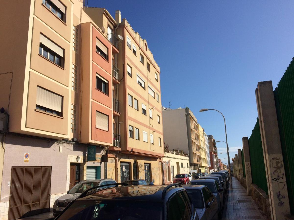 Ferienwohnung Malaga Habitacion En Apartamento Carlos Haya Exterior foto